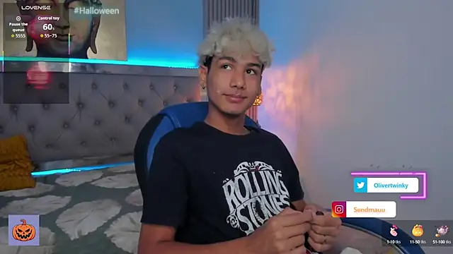 OliverTwinky online show from 10/13/25, 11:16