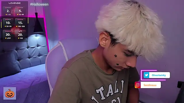 OliverTwinky online show from 10/17/25, 10:45