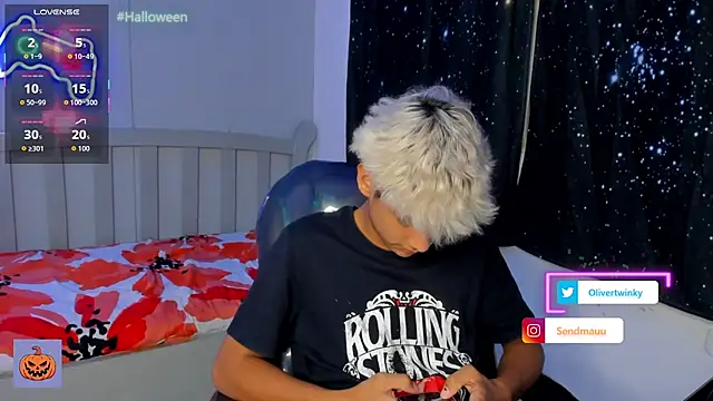 OliverTwinky online show from 10/18/25, 10:43