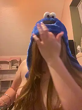 bankruptbabe online show from 06/09/26, 08:04