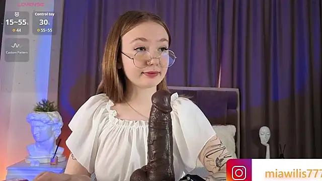 MiaWillis  online show from 09/27/25, 09:58