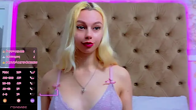 Snapshot of AlessiaCroft chatting on 02/03/26, 06:40 AlessiaCroft online show from 02/03/26, 06:40