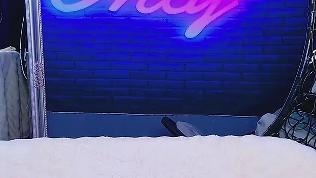Snapshot of AlessiaCroft chatting on 05/31/26, 04:09 AlessiaCroft online show from 05/31/26, 04:09