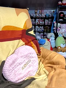 w3tkittty online show from 11/22/25, 04:22