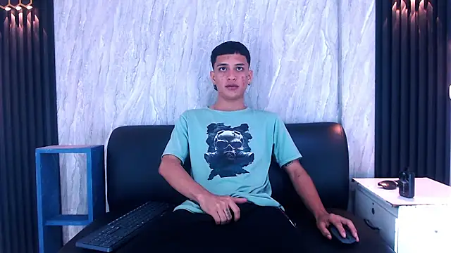 Matt Ruso online show from 10/21/25, 03:40