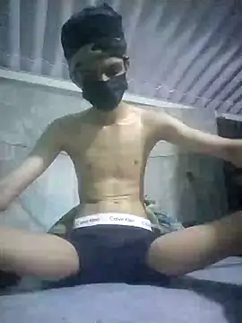 Snapshot of HannanKhan25 chatting on 10/23/25, 12:48 HannanKhan25 online show from 10/23/25, 12:48