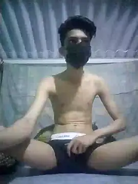 Snapshot of HannanKhan25 chatting on 11/06/25, 01:01 HannanKhan25 online show from 11/06/25, 01:01