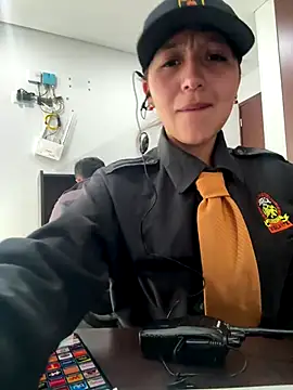 Snapshot of MELODY__06 chatting on 10/01/25, 12:33 MELODY 06 online show from 10/01/25, 12:33