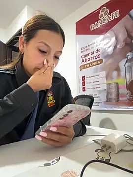 Snapshot of MELODY__06 chatting on 11/28/25, 12:30 MELODY 06 online show from 11/28/25, 12:30