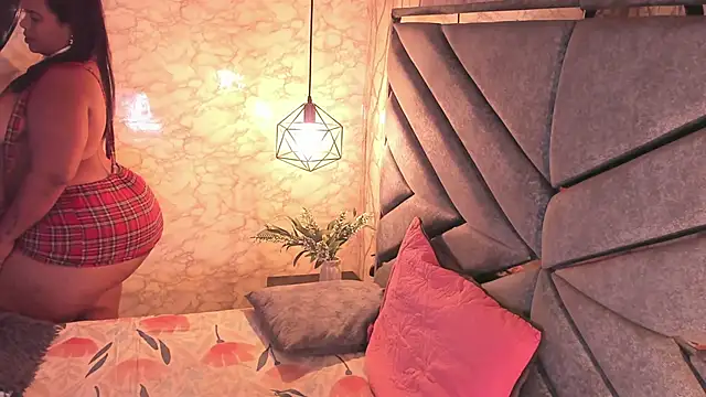 Snapshot of WALESKABBW_ASS chatting on 09/14/25, 01:21 WALESKABBW ASS online show from 09/14/25, 01:21