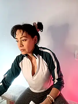 Alicia Montess online show from 09/15/25, 08:20