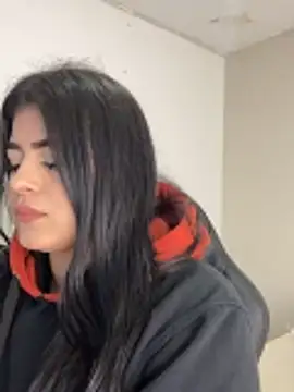 Kariina  69 online show from 11/13/25, 04:11