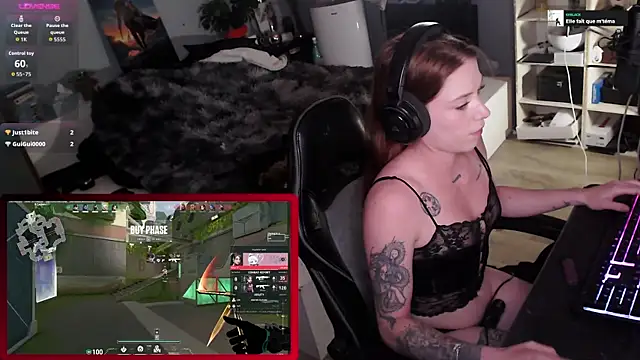 Snapshot of Horny_Makima chatting on 09/21/25, 10:28 Horny Makima online show from 09/21/25, 10:28