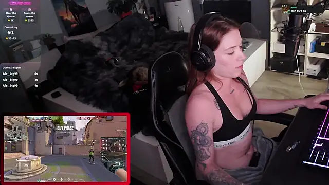 Snapshot of Horny_Makima chatting on 09/24/25, 12:08 Horny Makima online show from 09/24/25, 12:08