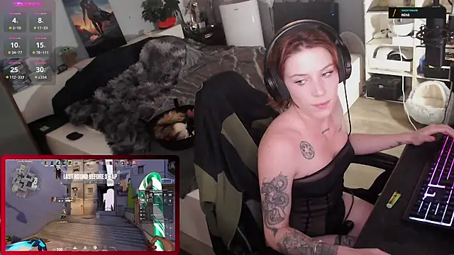 Snapshot of Horny_Makima chatting on 10/11/25, 09:30 Horny Makima online show from 10/11/25, 09:30