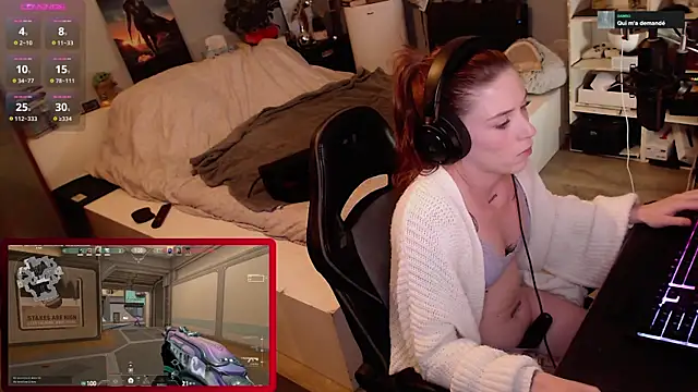 Snapshot of Horny_Makima chatting on 10/30/25, 01:12 Horny Makima online show from 10/30/25, 01:12