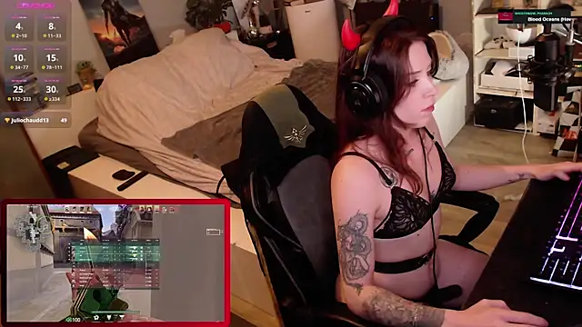 Snapshot of Horny_Makima chatting on 10/31/25, 09:43 Horny Makima online show from 10/31/25, 09:43