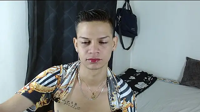 axce1 boy24 online show from 10/08/25, 12:03