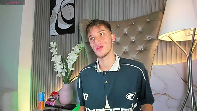 Robbin Blaze online show from 06/11/26, 04:21