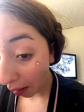 Snapshot of Baby__Otaku chatting on 09/12/25, 05:13 Baby  Otaku online show from 09/12/25, 05:13