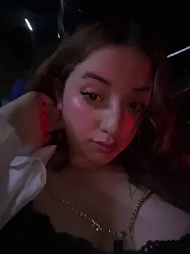 Snapshot of Baby__Otaku chatting on 10/30/25, 11:27 Baby  Otaku online show from 10/30/25, 11:27