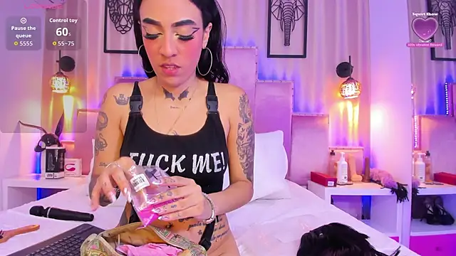 SamanthaAdele online show from 10/15/25, 11:32