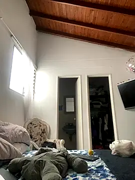 Mia  Gray online show from 12/01/25, 06:57