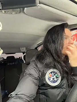 Snapshot of MeekyRich chatting on 12/02/25, 05:13 MeekyRich online show from 12/02/25, 05:13