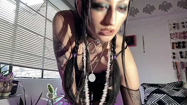 ELENA UMBRA online show from 05/29/26, 09:57
