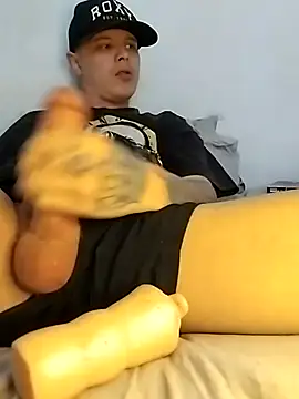 erickdlima1 online show from 10/08/25, 04:37