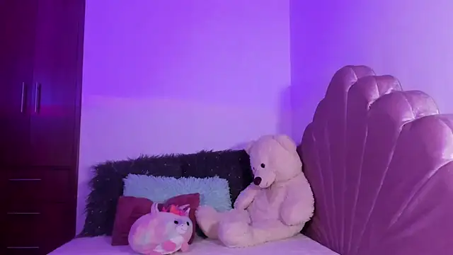 BellaSun  online show from 09/09/25, 04:34