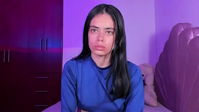 BellaSun  online show from 10/19/25, 04:57