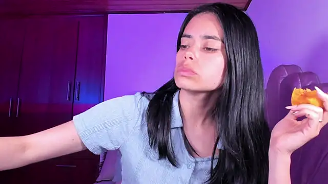 BellaSun  online show from 10/30/25, 04:14