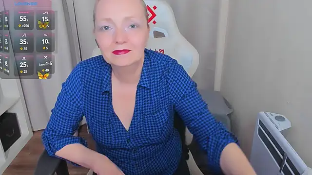 Snapshot of Karen_Villis chatting on 10/27/25, 12:42 Karen Villis online show from 10/27/25, 12:42