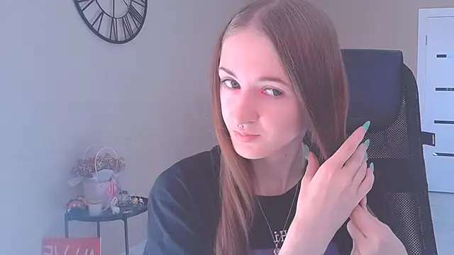 KateKayer online show from 09/30/25, 08:41