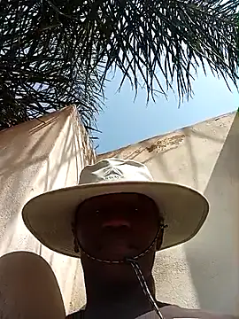 Snapshot of Thenaughtyboy360 chatting on 09/20/25, 12:06 Thenaughtyboy360 online show from 09/20/25, 12:06