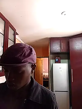 Snapshot of Thenaughtyboy360 chatting on 10/04/25, 10:46 Thenaughtyboy360 online show from 10/04/25, 10:46