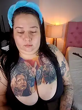 Snapshot of kai_cenat chatting on 11/09/25, 10:24 kai cenat online show from 11/09/25, 10:24