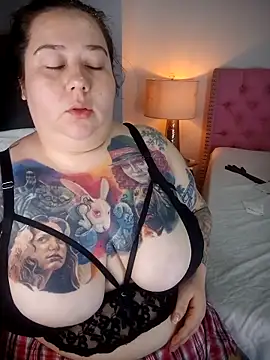 Snapshot of kai_cenat chatting on 11/12/25, 10:15 kai cenat online show from 11/12/25, 10:15