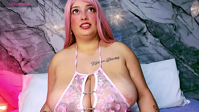 Snapshot of Alicee_stone_ chatting on 09/23/25, 08:45 Alicee stone online show from 09/23/25, 08:45