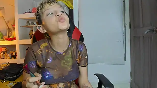 angels petite  online show from 09/29/25, 02:27