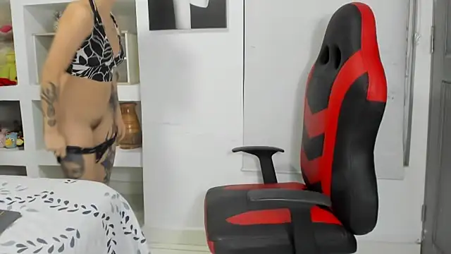 angels petite  online show from 10/14/25, 03:07