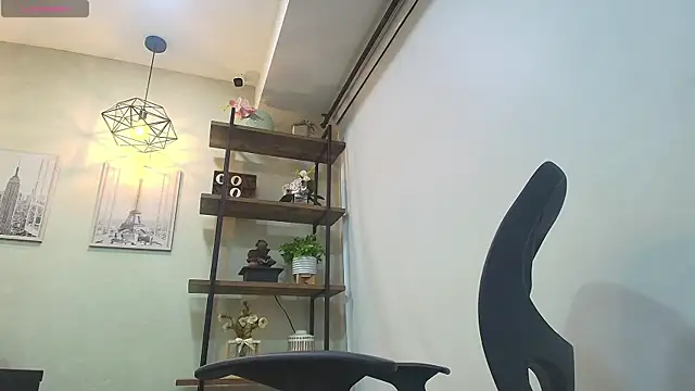  Victoria Collins online show from 05/21/26, 11:06