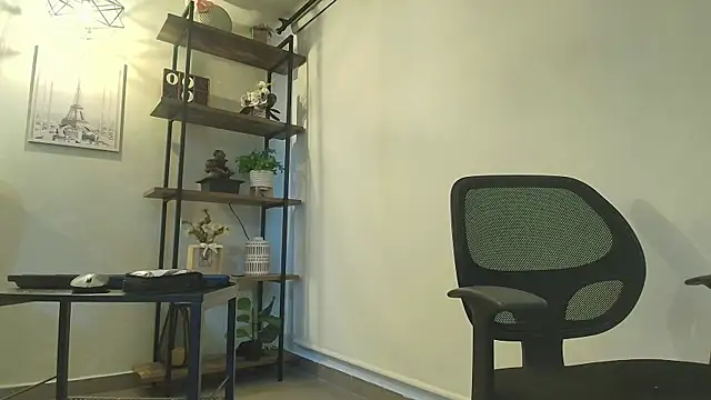  Victoria Collins online show from 05/22/26, 11:05