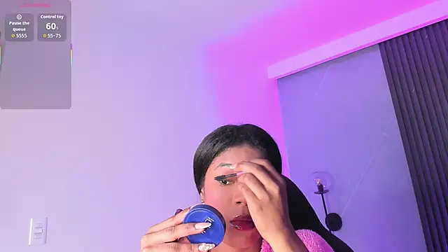 Snapshot of ciara_blake chatting on 12/05/25, 07:54 ciara blake online show from 12/05/25, 07:54