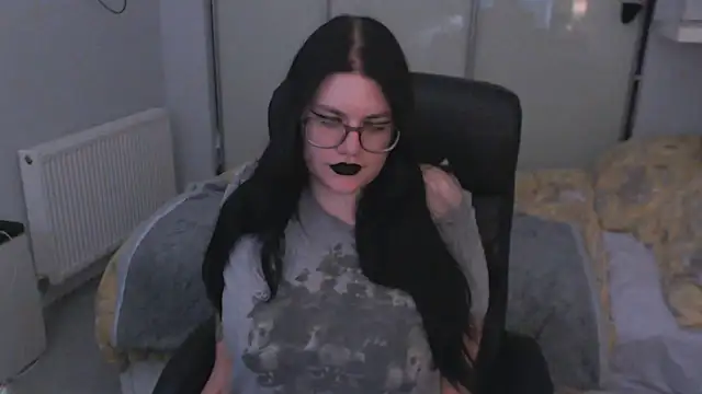 GothSuccubusBabe online show from 07/21/26, 09:39
