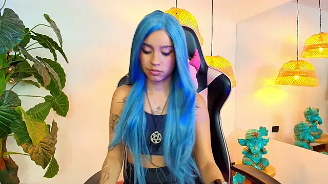 katy usha online show from 10/22/25, 04:02