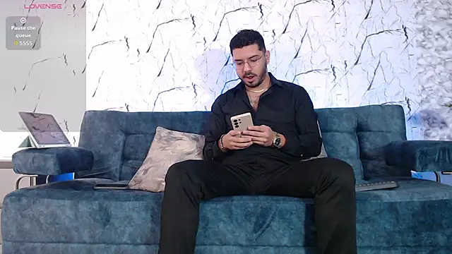 Snapshot of samuelcoopeer chatting on 09/30/25, 01:05 samuelcoopeer online show from 09/30/25, 01:05