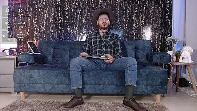 Snapshot of samuelcoopeer chatting on 10/28/25, 01:14 samuelcoopeer online show from 10/28/25, 01:14