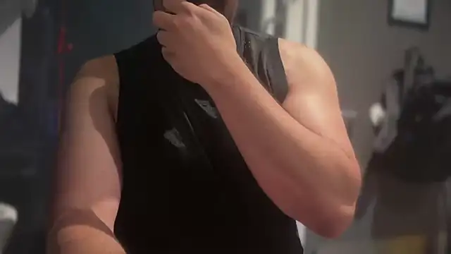 CloudyMuscleBeefy online show from 06/08/26, 02:23